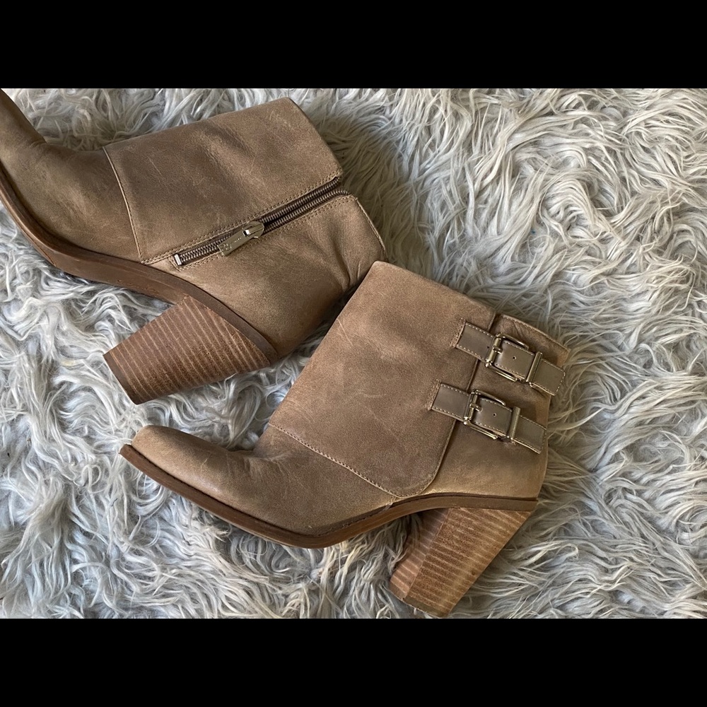 Like New 9.5 Jessica Simpson Booties